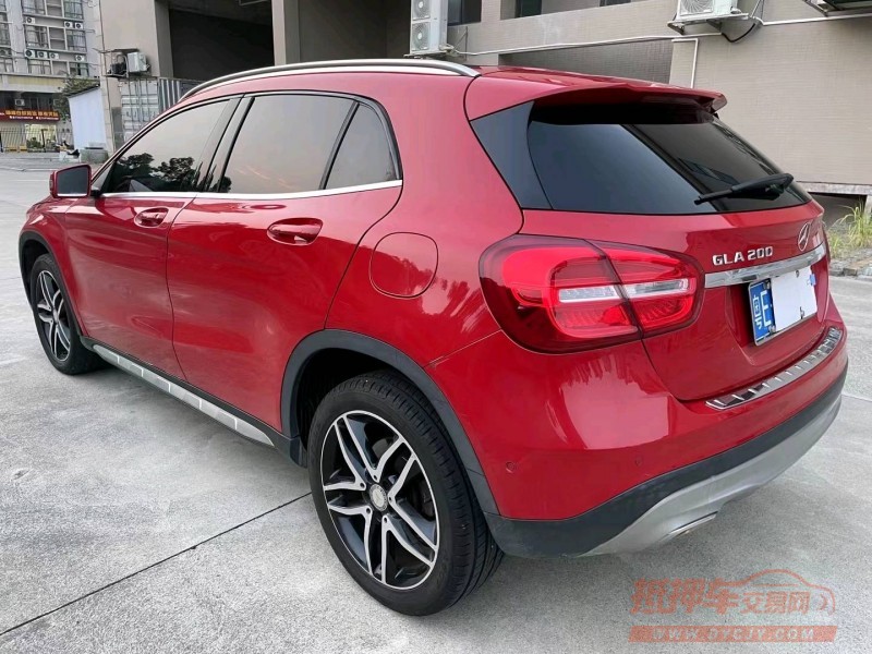 江门16年奔驰GLA3