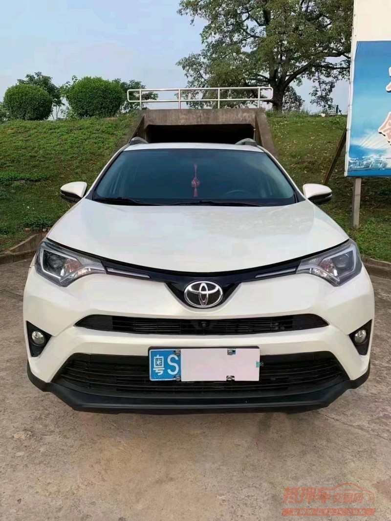 江门16年丰田RAV48