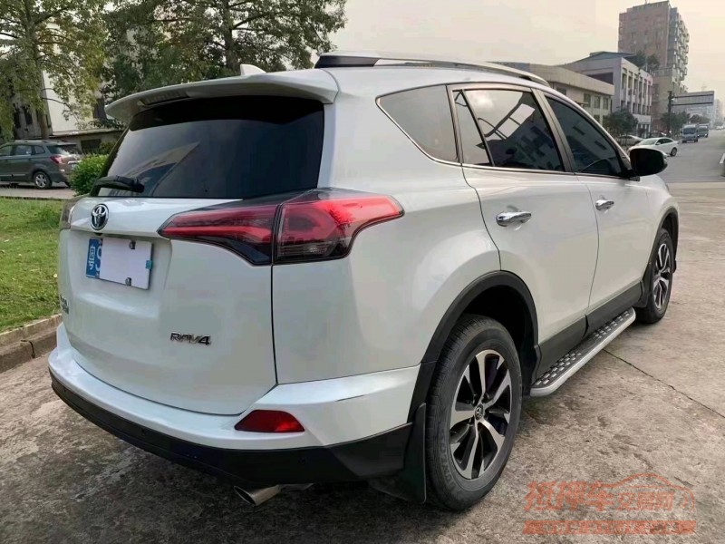 江門16年豐田RAV41