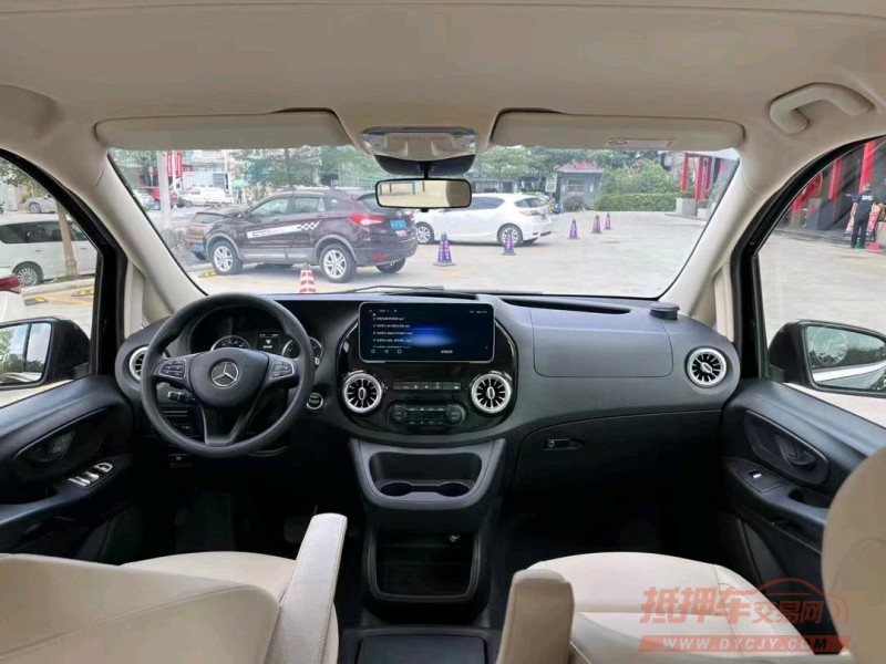 东莞21年奔驰威霆5