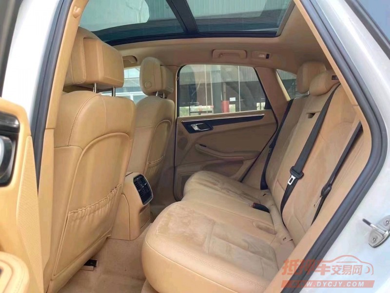 枣庄15年保时捷Macan2