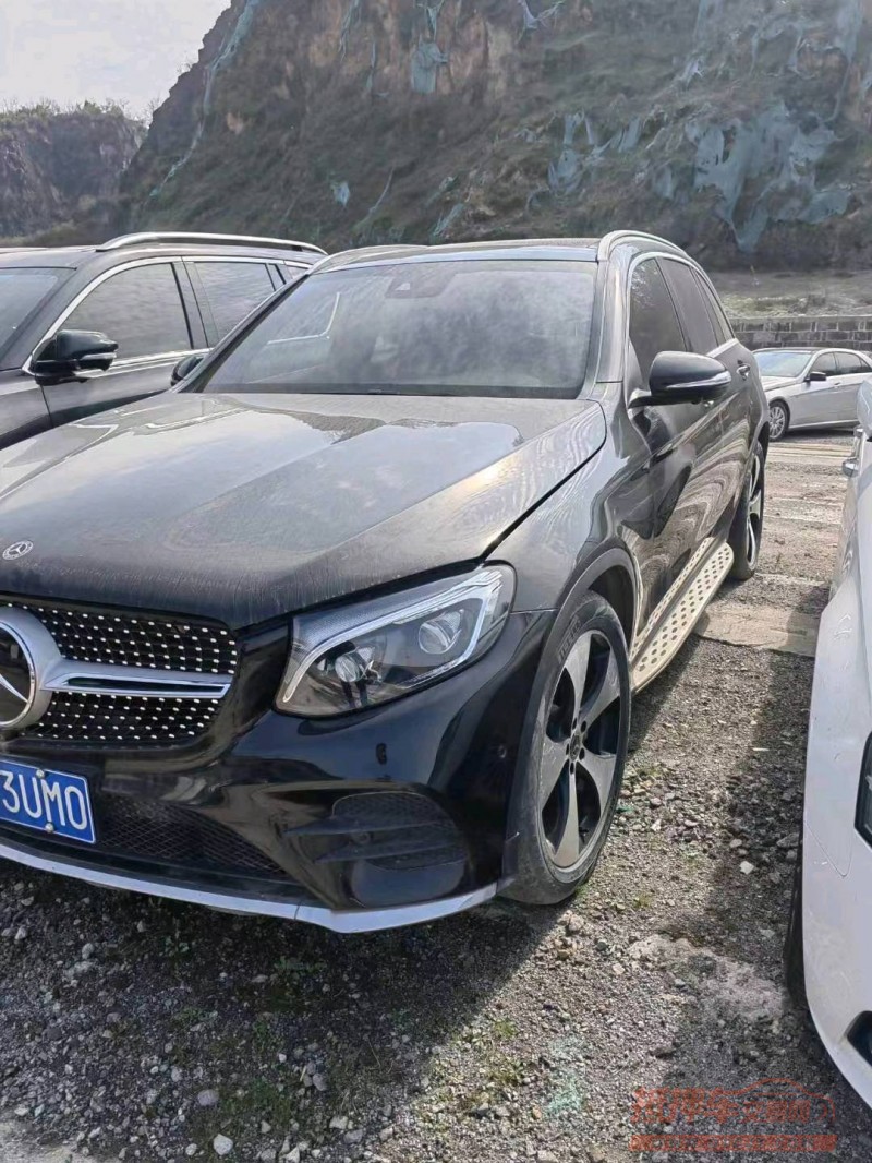 嘉兴18年奔驰GLC2