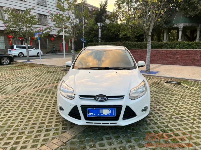 珠海12年福特福克斯1