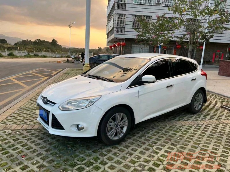 珠海12年福特福克斯2