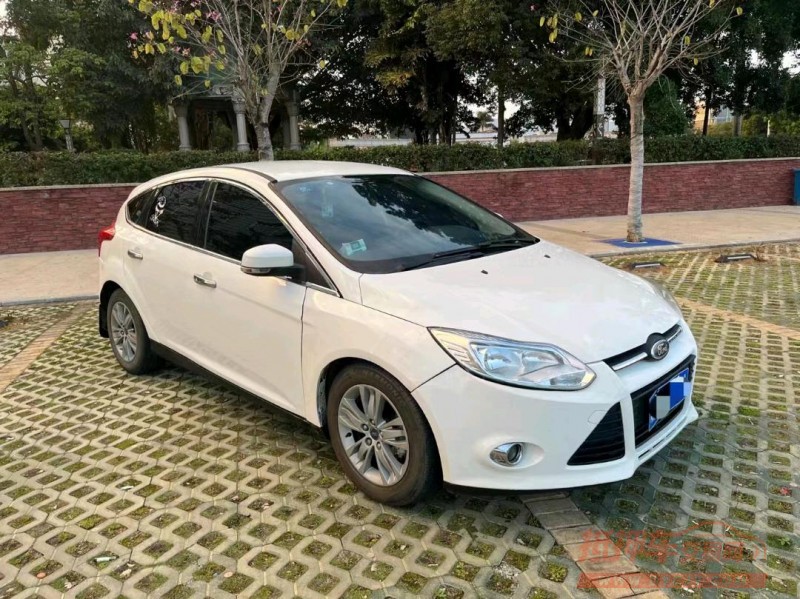 珠海12年福特福克斯3