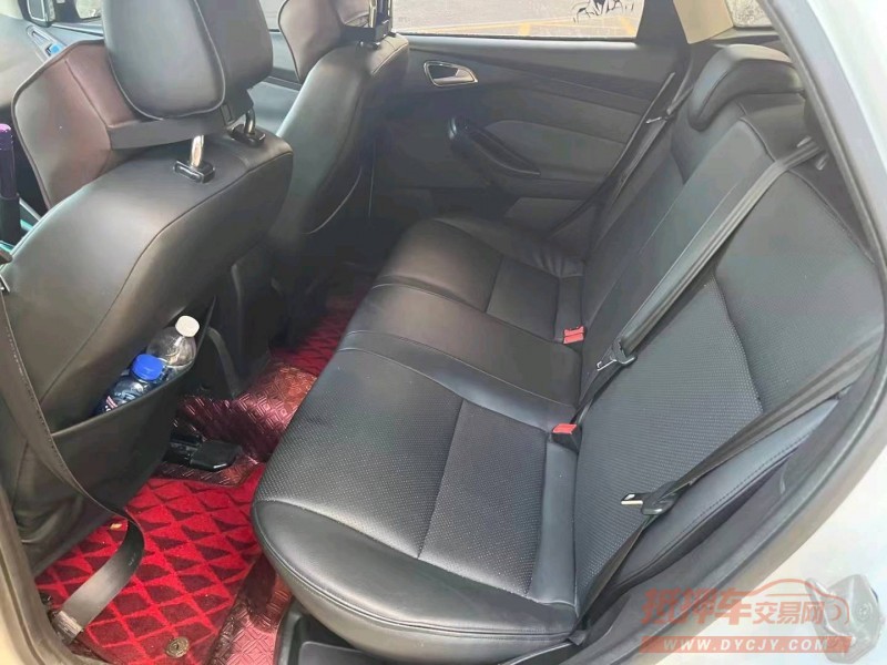 珠海12年福特福克斯4