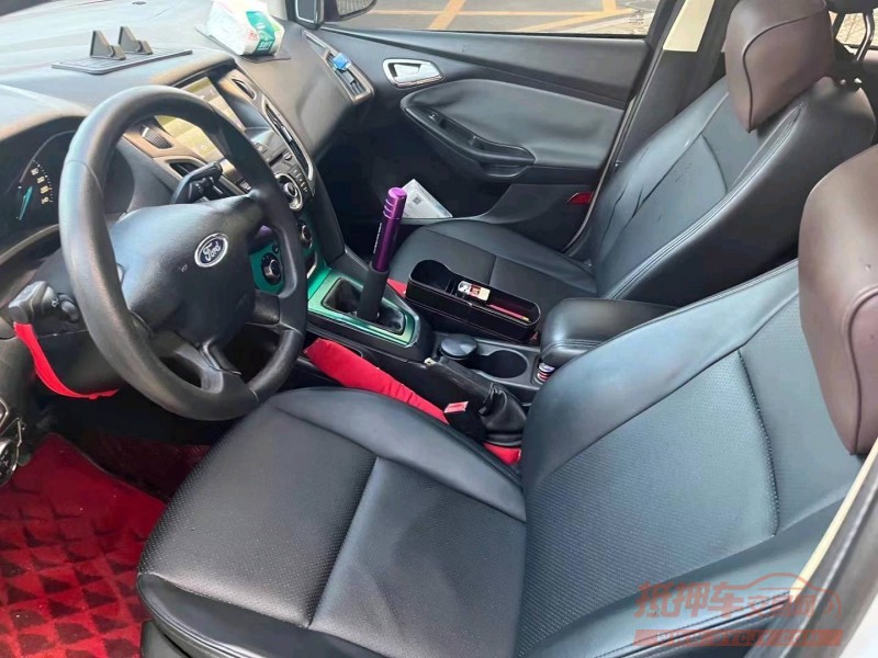 珠海12年福特福克斯7