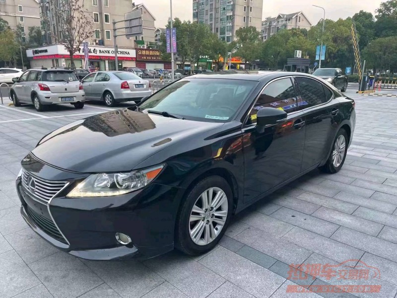 嘉兴13年雷克萨斯ES2
