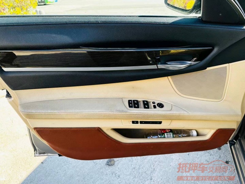沈阳10年宝马7系3