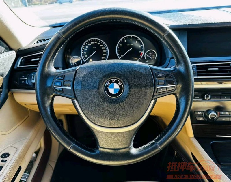 沈阳10年宝马7系7