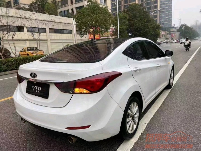 淮南17年现代朗动8