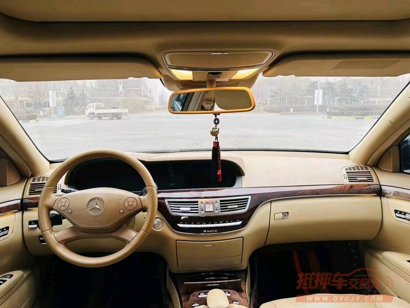 沈阳10年奔驰S9