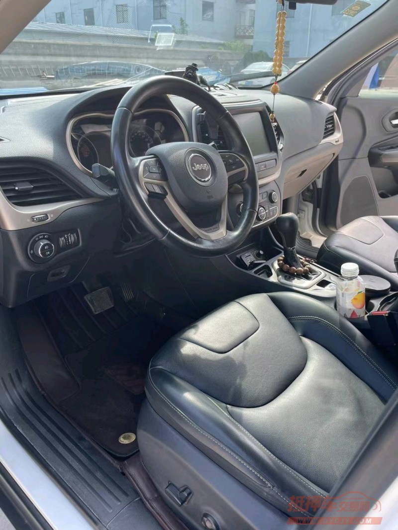 徐州19年Jeep自由光3