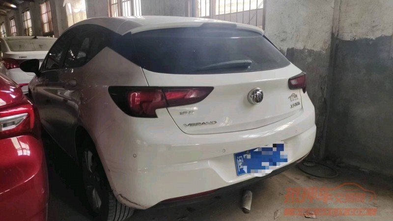 济南18年别克威朗5