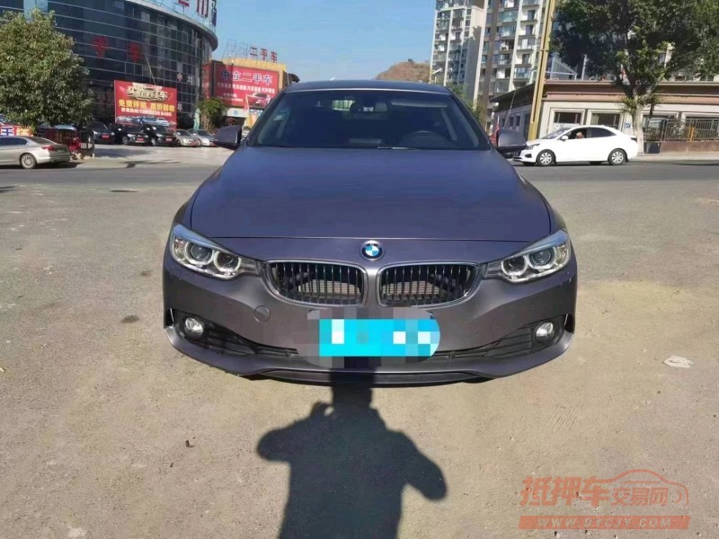 成都17年宝马4系8