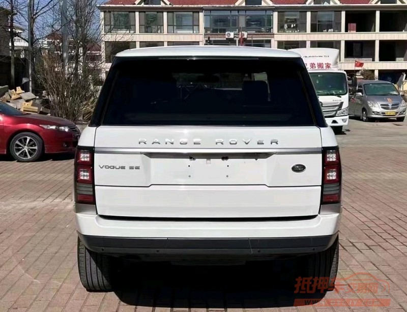 青岛17年路虎揽胜行政6