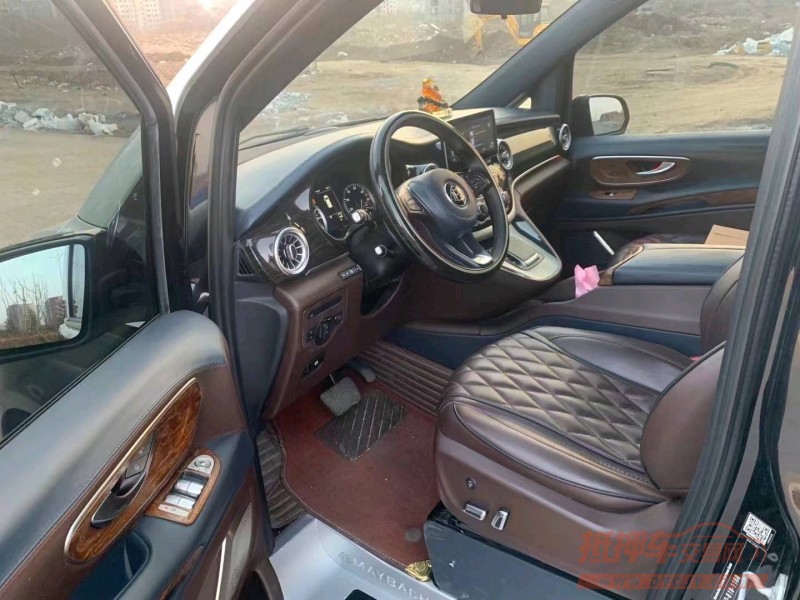 枣庄18年奔驰威霆4