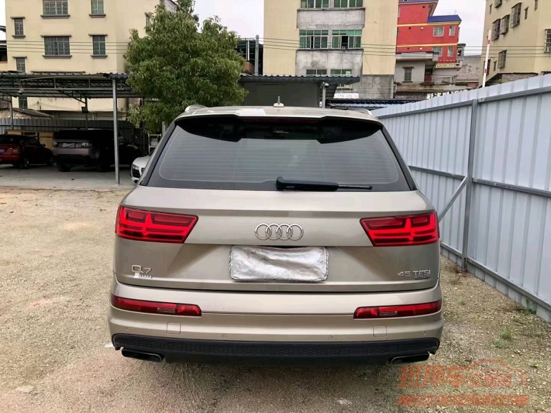 广州18年奥迪Q79