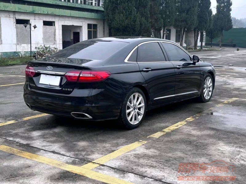 宜昌17年福特金牛座3