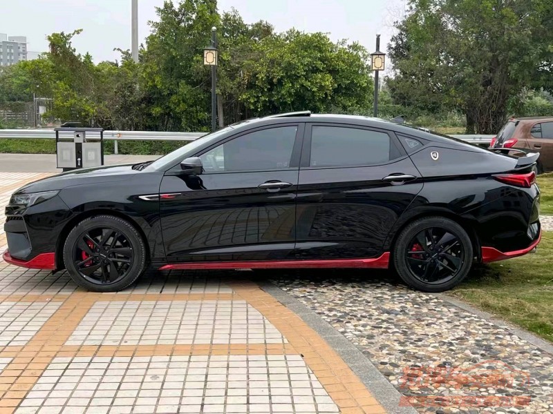 珠海22年江淮思皓3