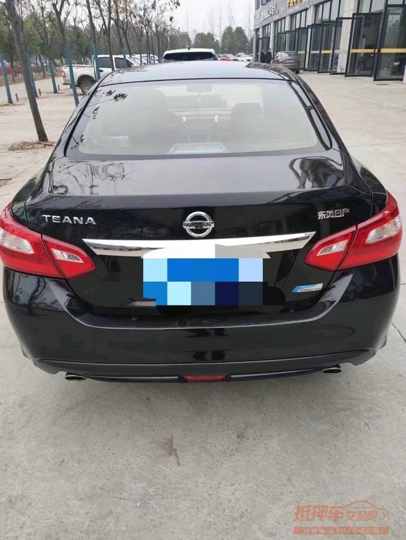 宜昌17年日产天籁4