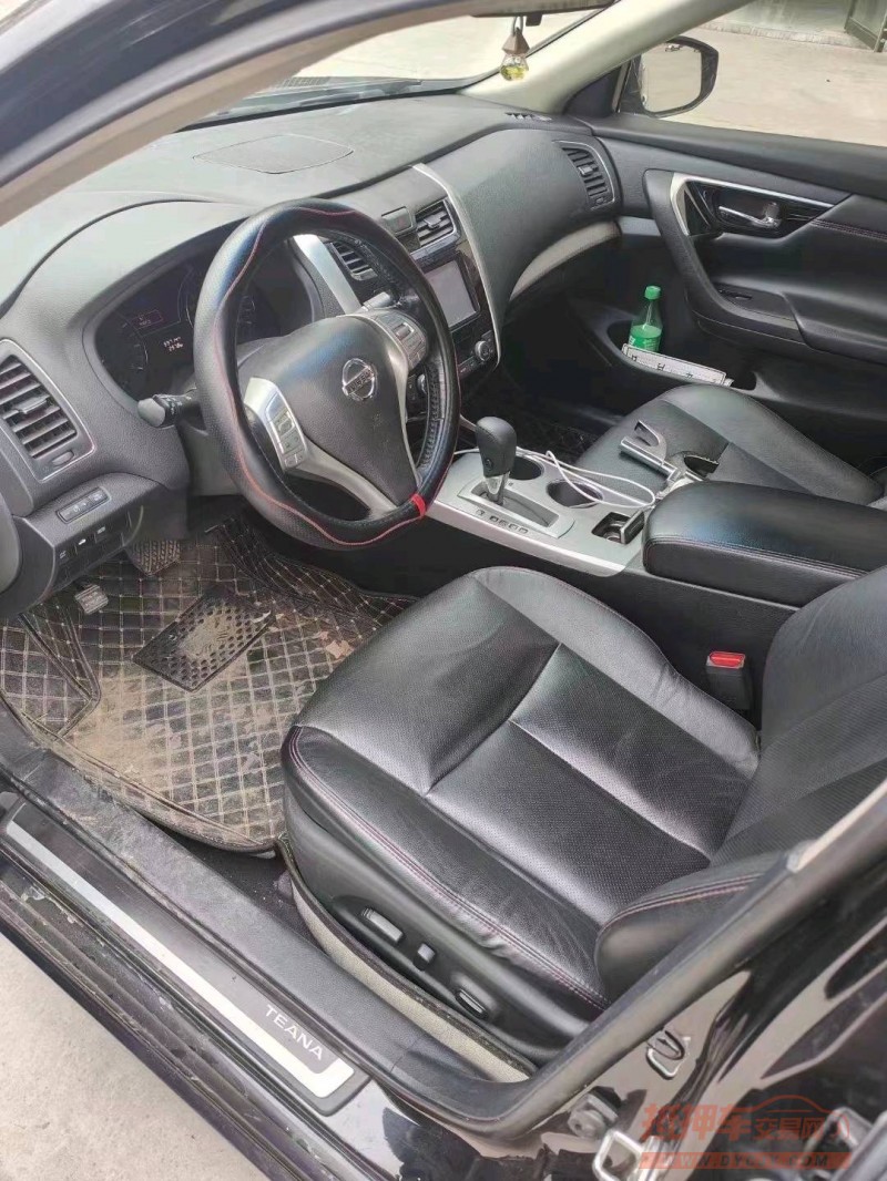 宜昌17年日产天籁8