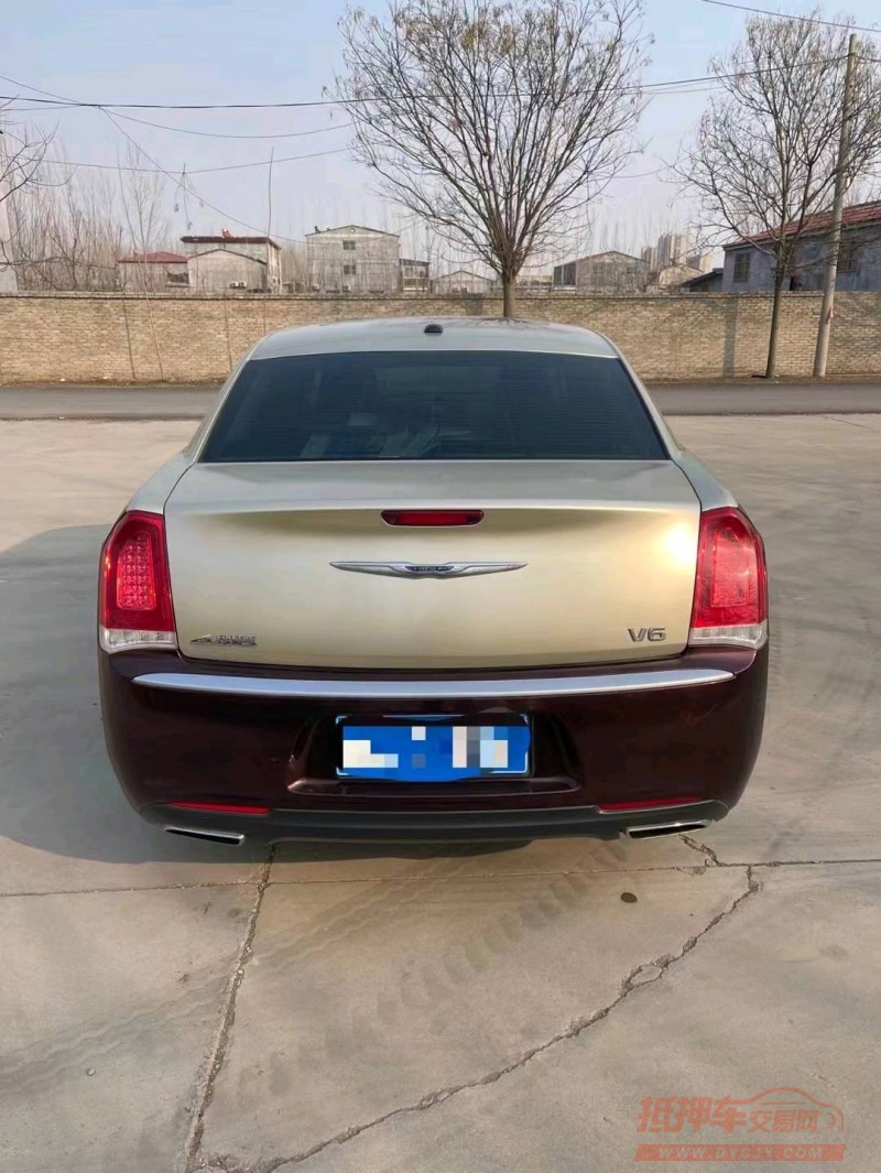 济宁16年克莱斯勒300C9