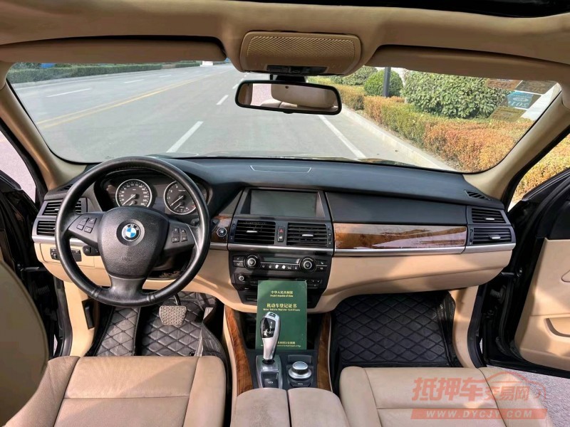 济宁09年宝马X56