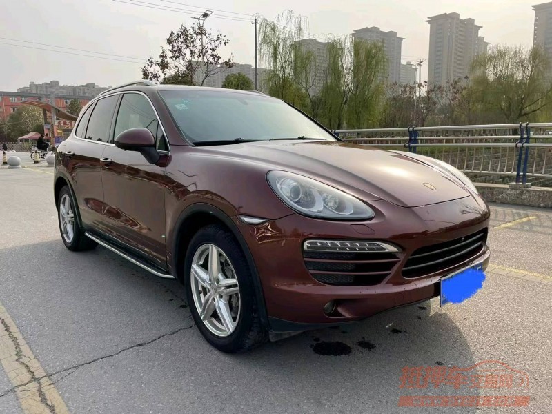 淮南13年保时捷卡宴2