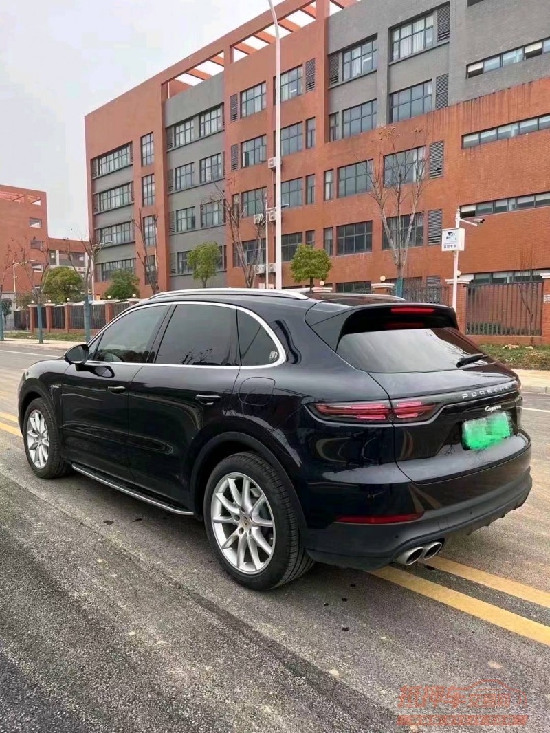 宜昌20年保时捷卡宴4