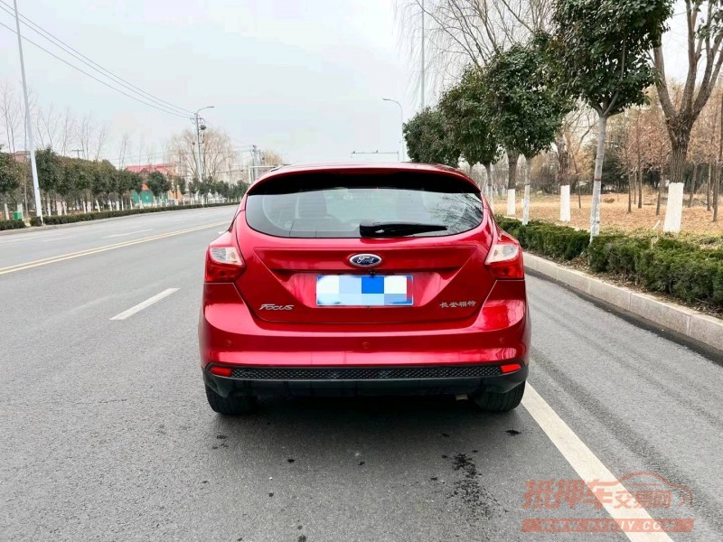 东营13年福特福克斯9