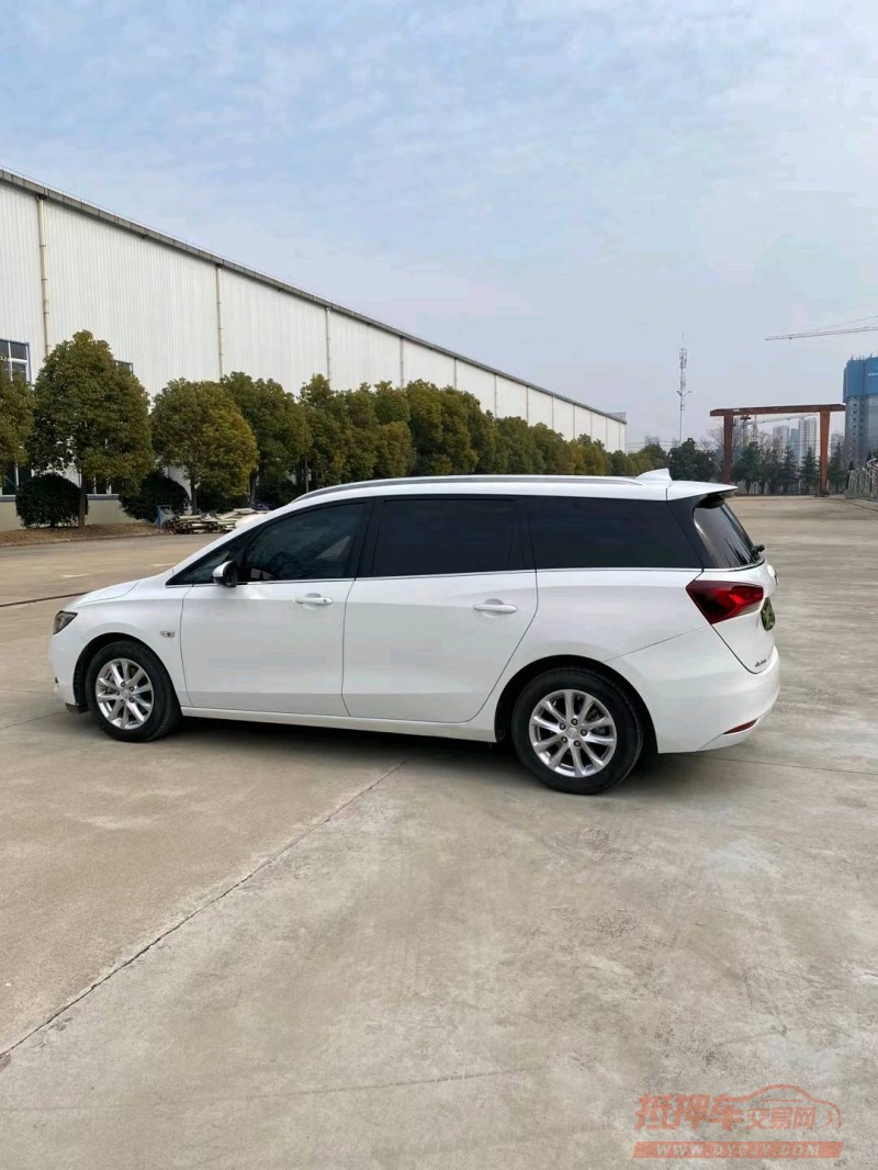 宿迁18年别克GL68