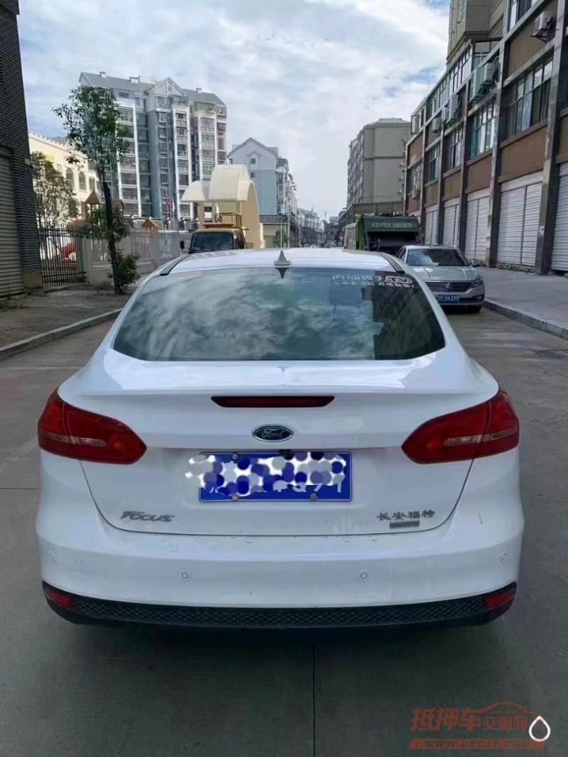 宜昌17年福特福克斯8