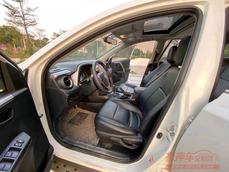 东莞17年丰田RAV45