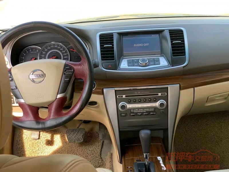 北京13年日产天籁8