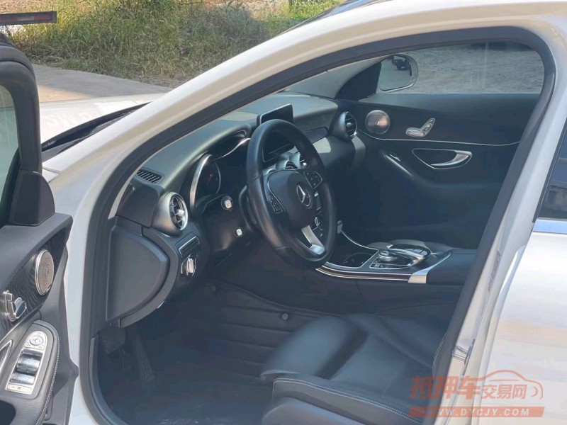 北京17年奔驰C8