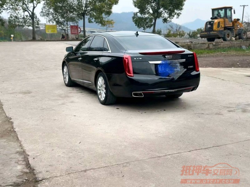 北京16年凯迪拉克XTS8