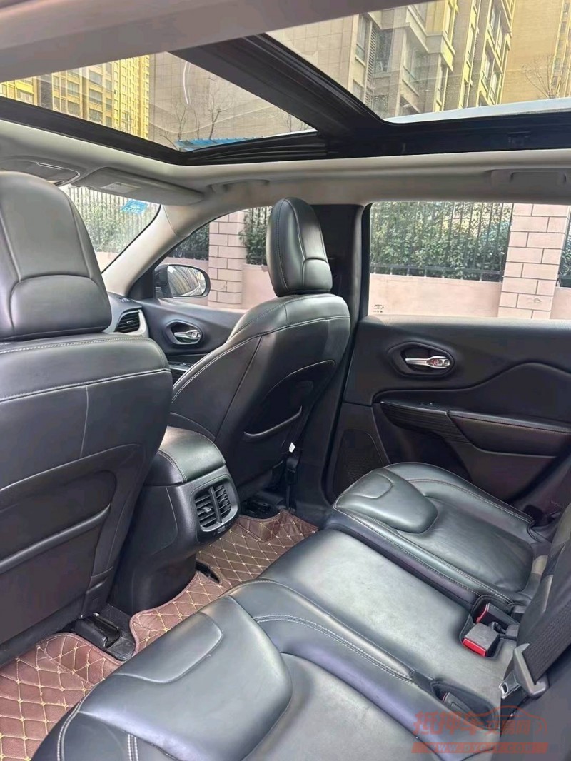 淮南16年Jeep自由光6