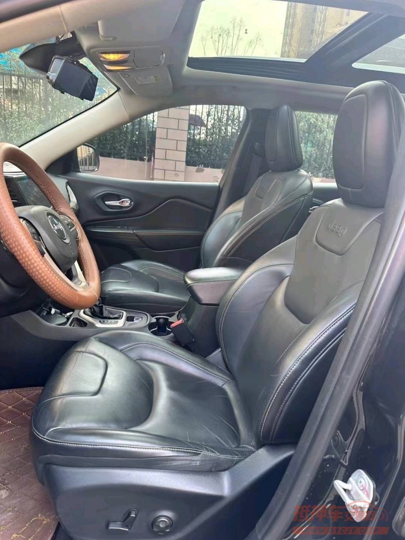 淮南16年Jeep自由光4