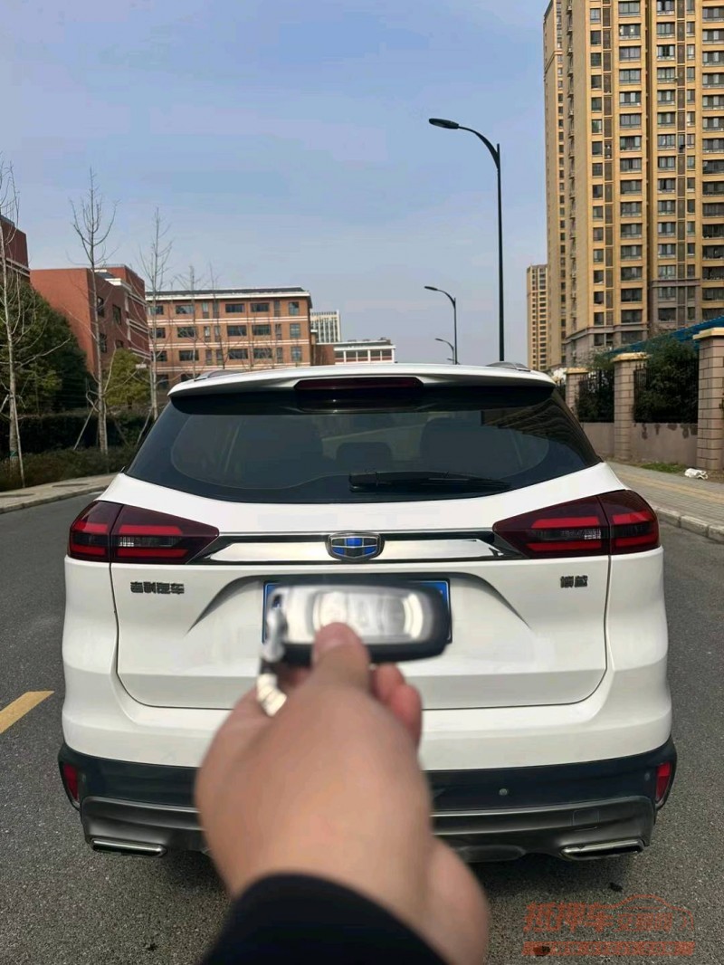 淮南18年吉利博越4