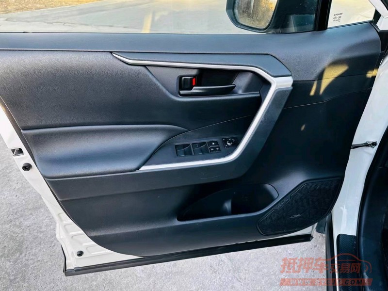沈阳21年丰田RAV44