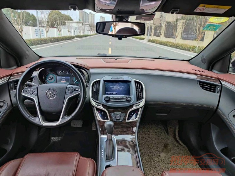 常州16年别克君越2