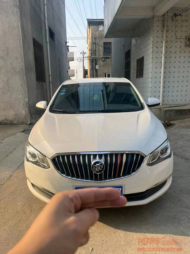 苏州17年别克英朗1