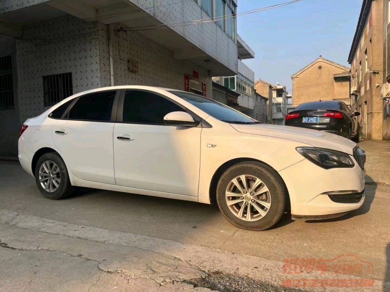 苏州17年别克英朗2