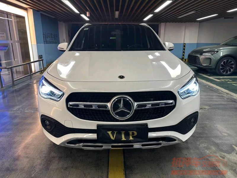 北京21年奔驰GLA1