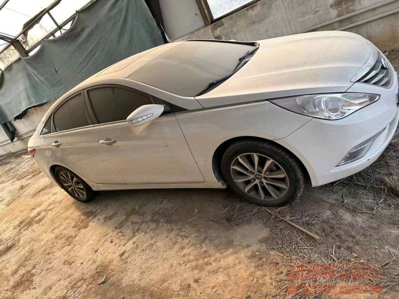 济南14年现代索纳塔八4