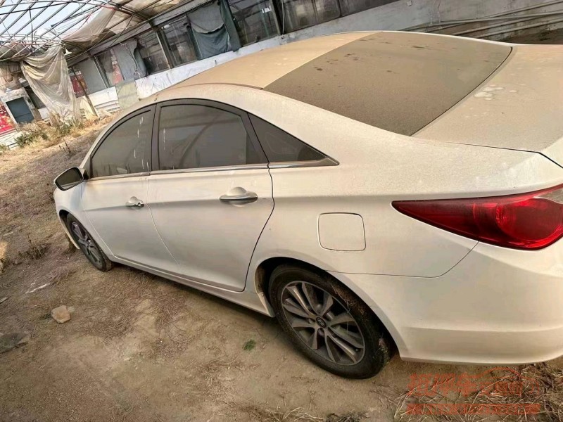 济南14年现代索纳塔八7