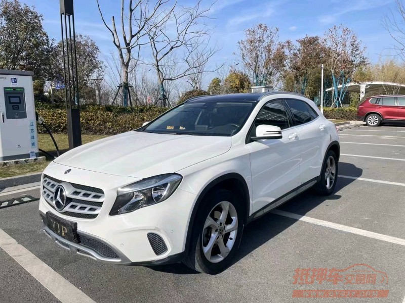 常州18年奔驰GLA7