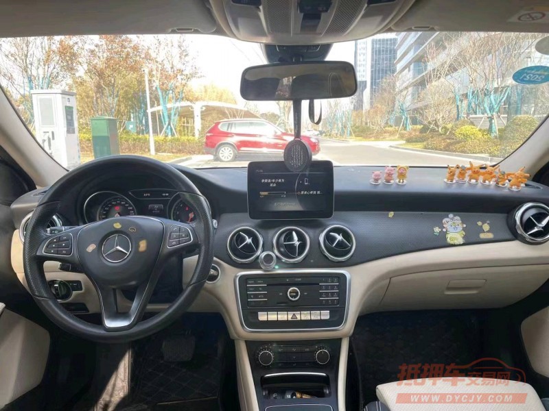 常州18年奔驰GLA2