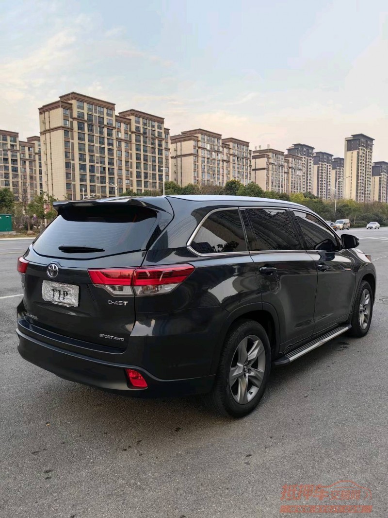 淮南21年丰田汉兰达5